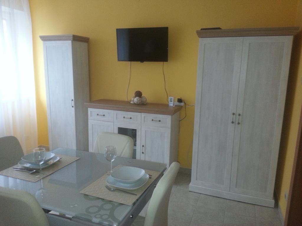 Szinva Apartman Miskolc Buitenkant foto