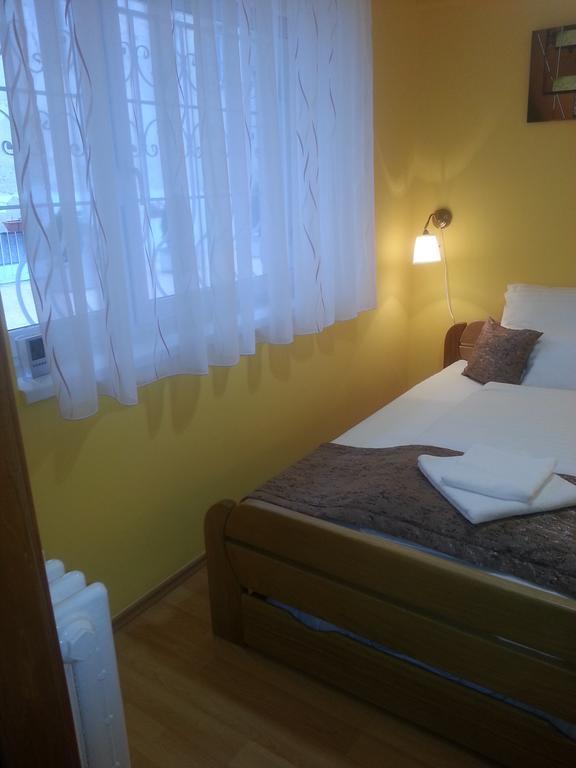 Szinva Apartman Miskolc Buitenkant foto